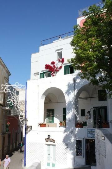 La Mansarda Sul Porto Apartment Ponza Exterior photo